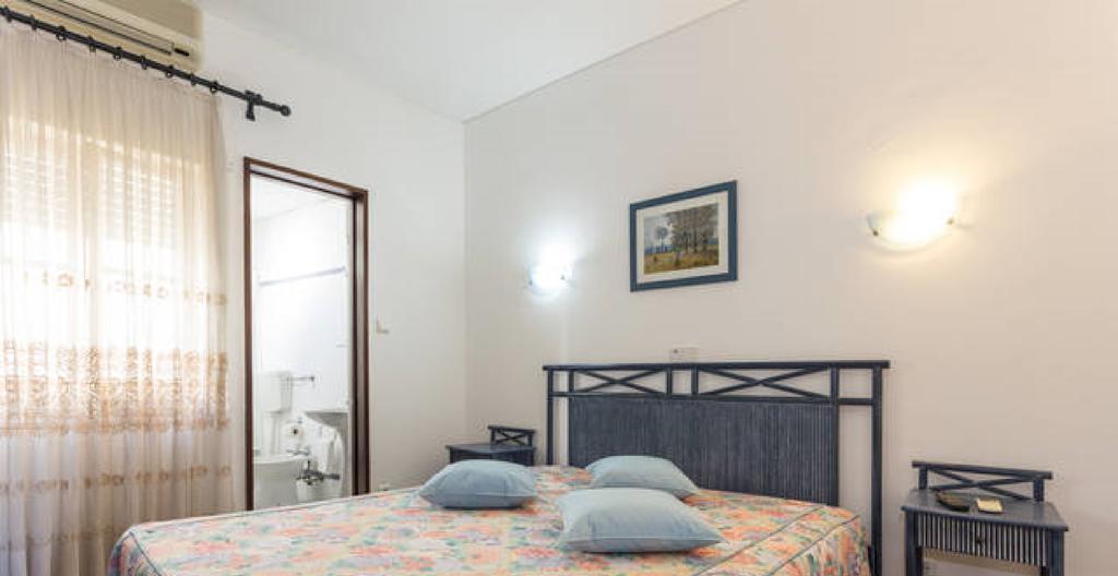 Hotel Residencial Miramar à Quarteira Chambre photo